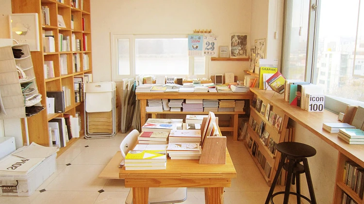 2439F13D574ED5660D0A33