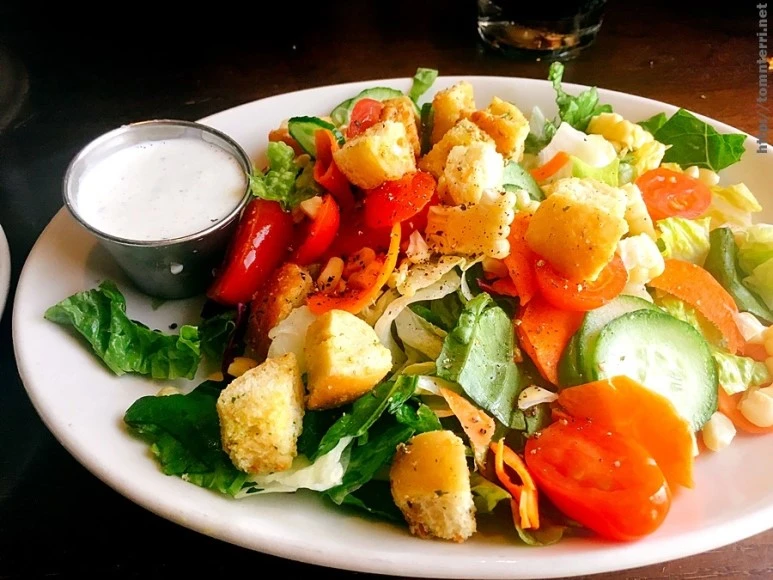 2017-05-06_at_04.07.35.jpg?type=w773