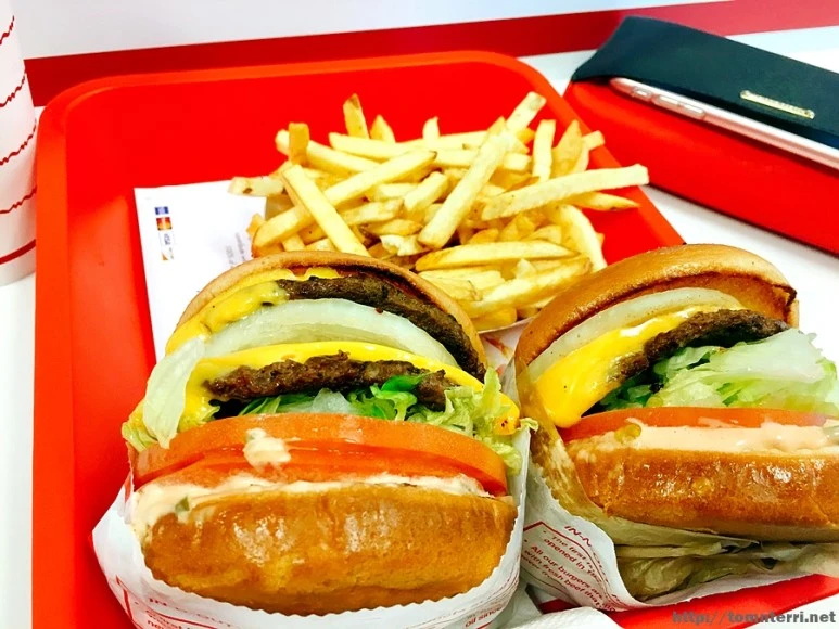 2017-05-02_at_05.40.26.jpg?type=w773