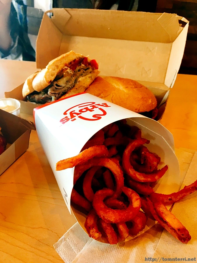 2017-05-05_at_08.27.58.jpg?type=w773