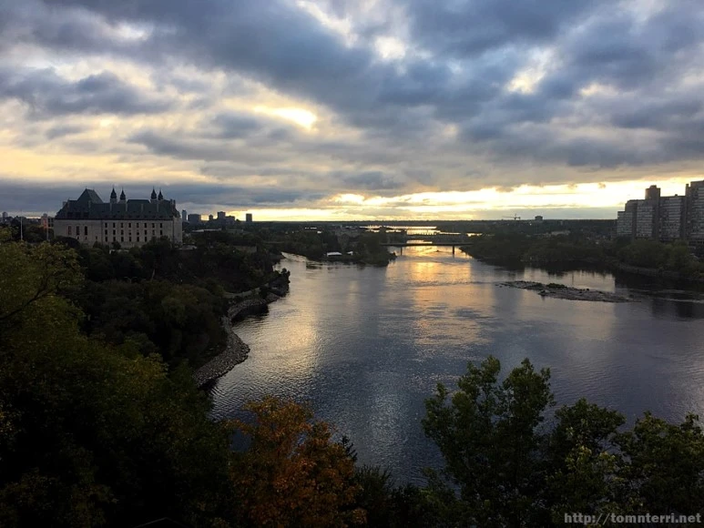 2017-10-10_at_06.45.06.jpg?type=w773