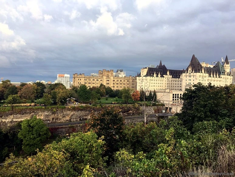 2017-10-10_at_06.35.56.jpg?type=w773