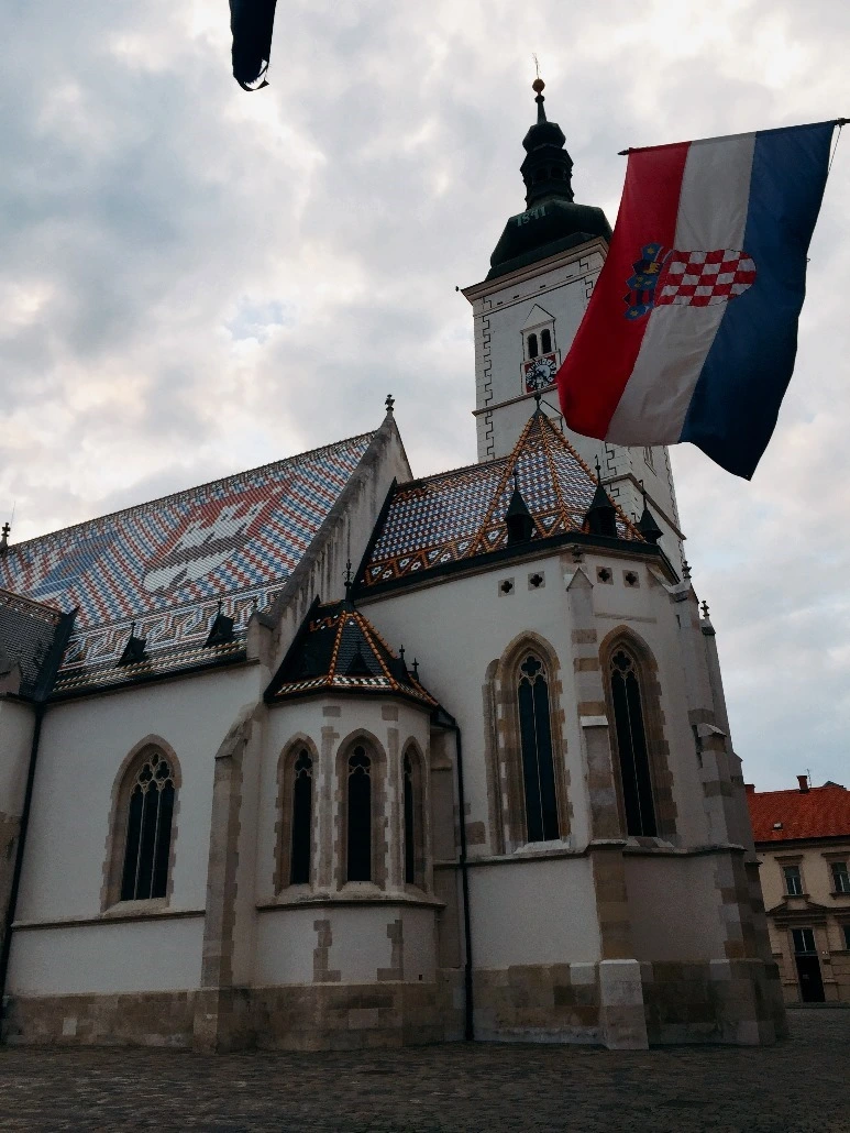 image_4102380961468132449675.jpg?type=w773