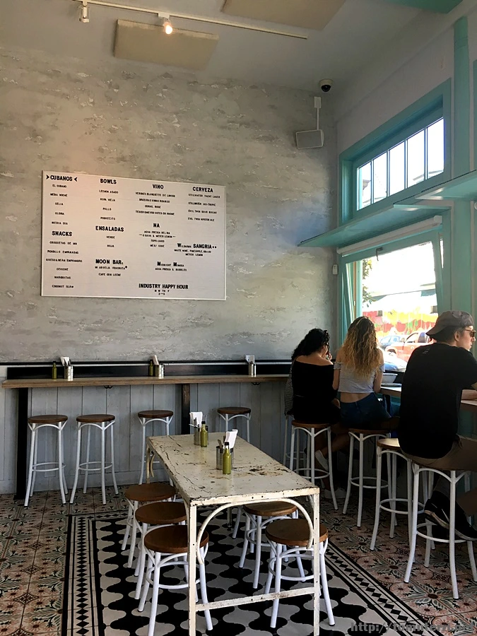 2017-05-01_at_04.18.56.jpg?type=w773