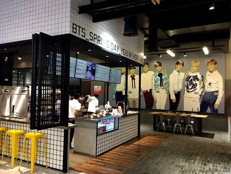 2017-06-18_at_20.03.55.jpg?type=w773