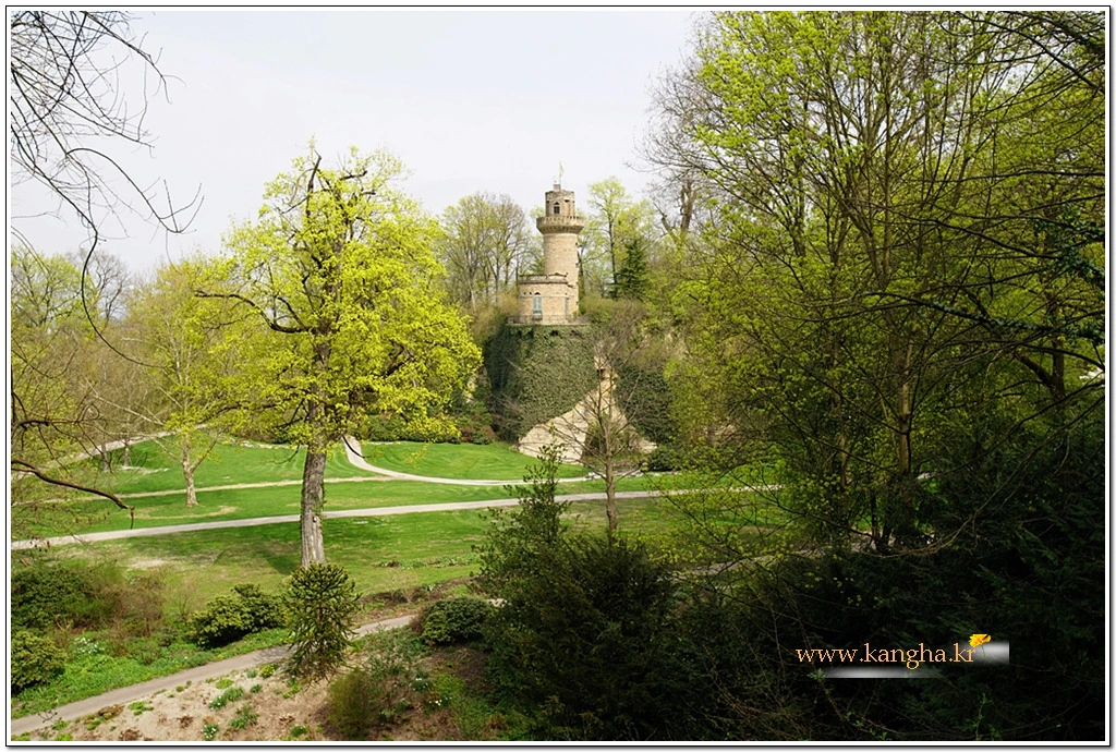 99F3EF4F5B3B6A4234B736