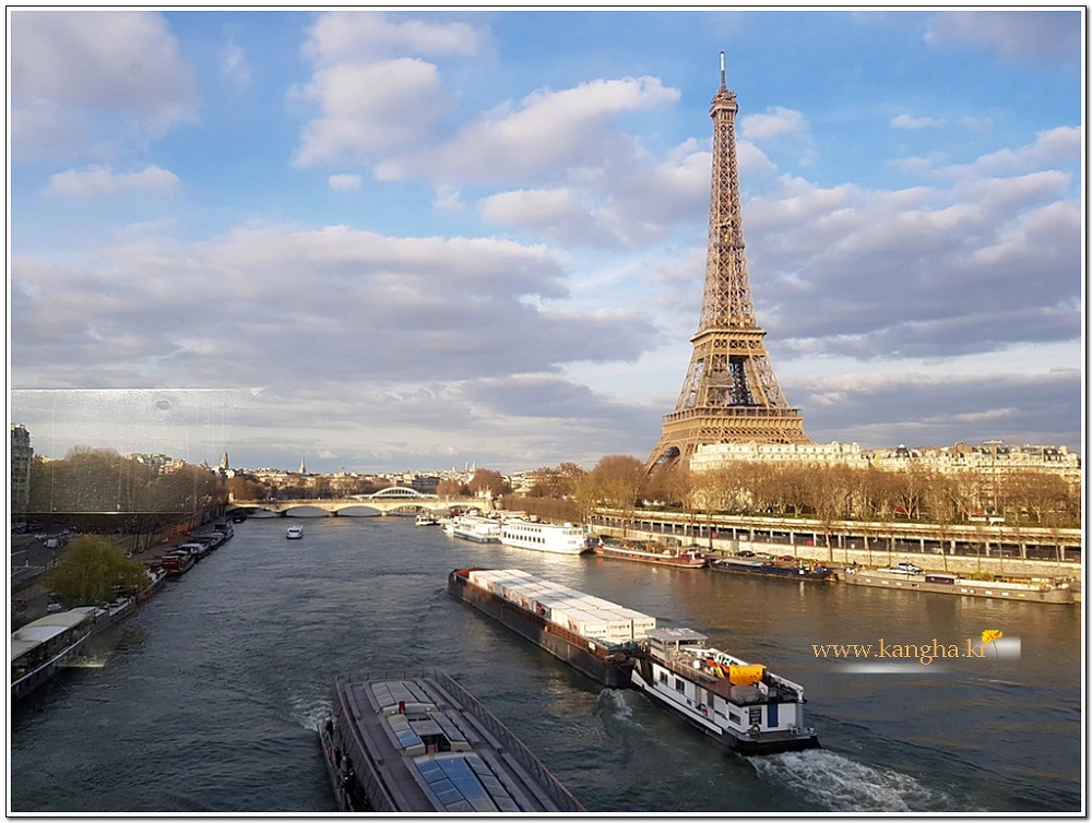 990441335B1D546330E754