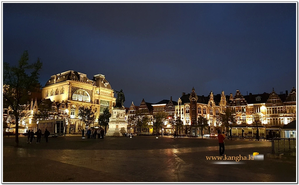 99D2884C5B895AFB1C720E