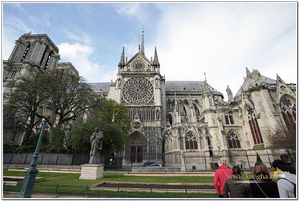 99248D415B240CD21E359F