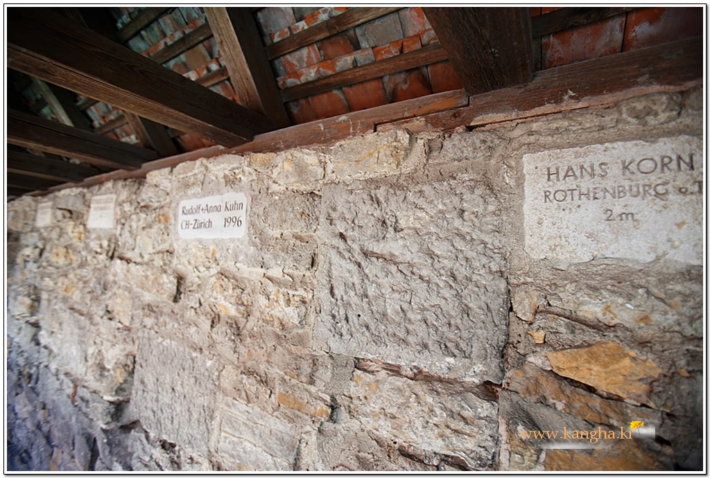 99194B505B59E2BD289D71