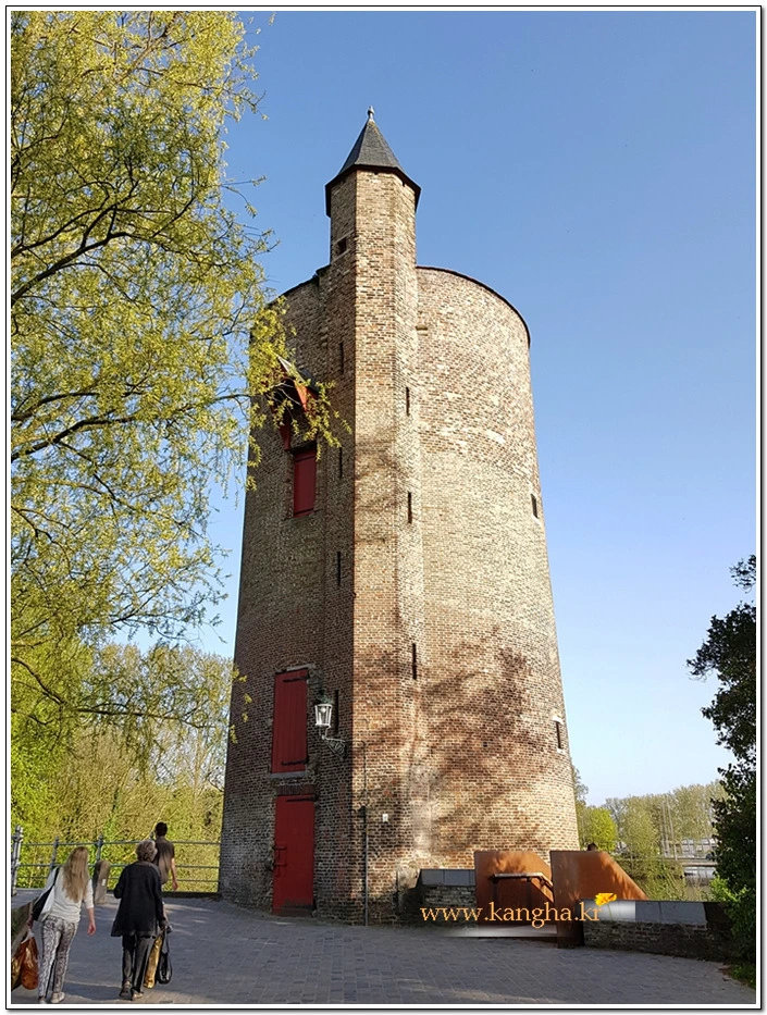 999F413E5B74319D1D9726