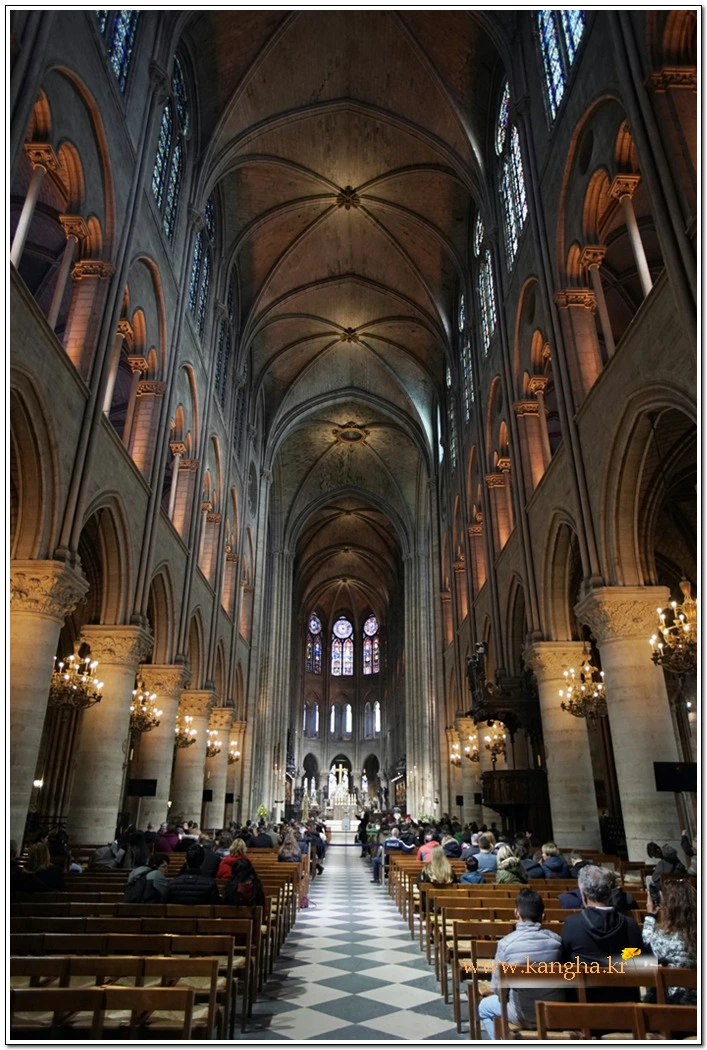 9953E24F5B23FDFF0DFDB3