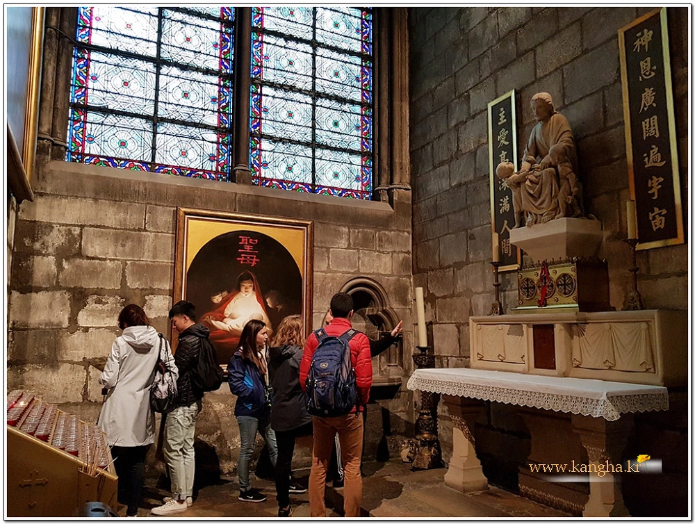 99F1EF4E5B23FE6E0C5AA8