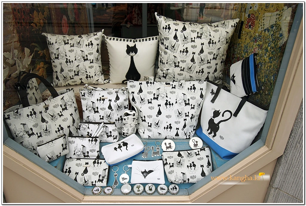 99DE0C355B8B98F01C8698