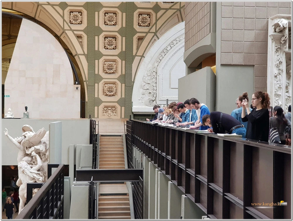 9981E4445B214BEA0BF914