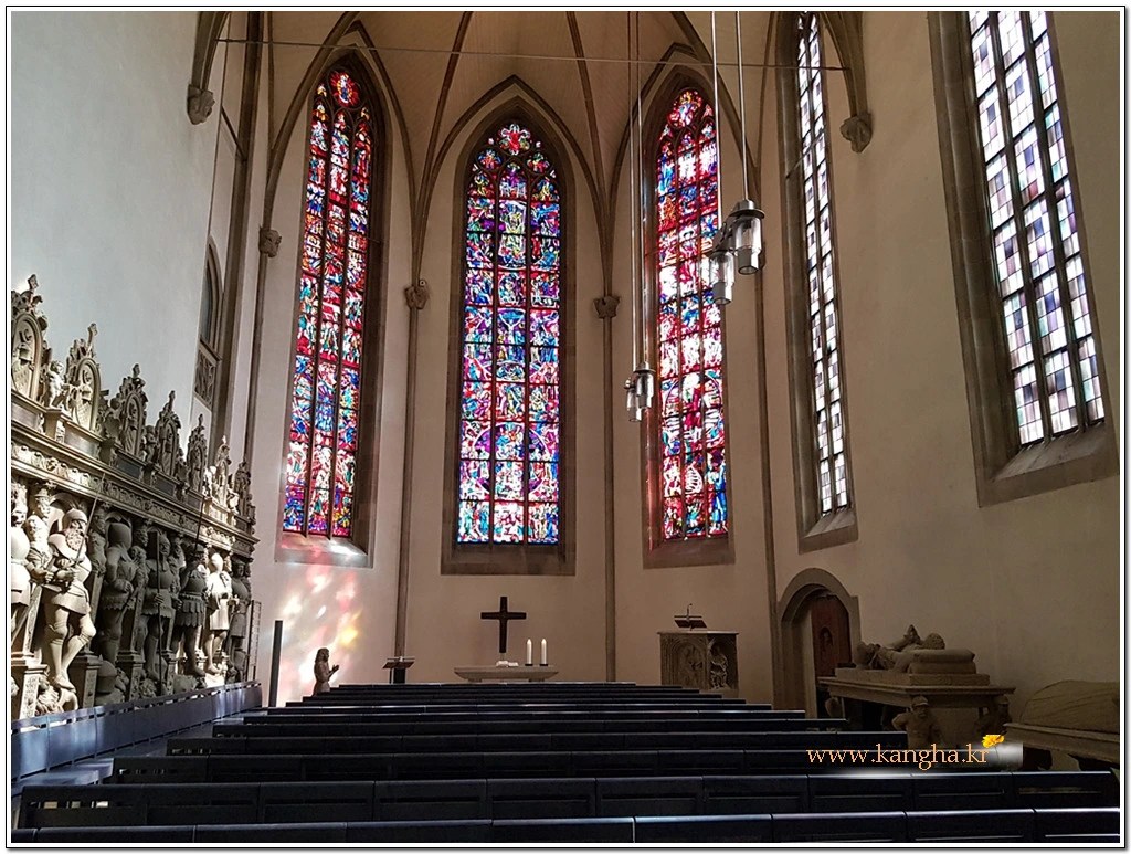 99F389485B38FDBB238EC6