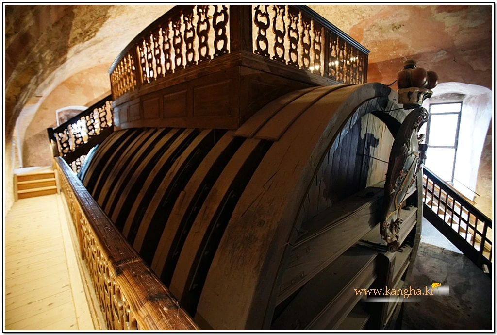 9991C03F5B41C4A602A059