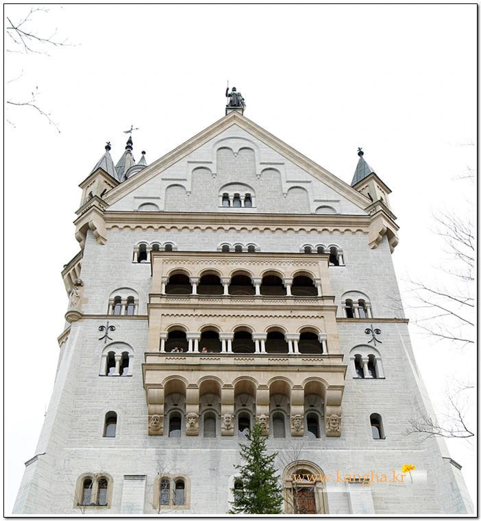 9964D7425B5CAAFD0699DE