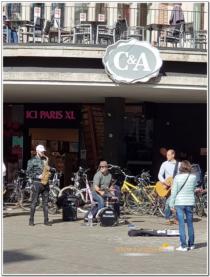 99AEE1435B8B98FC3211CB