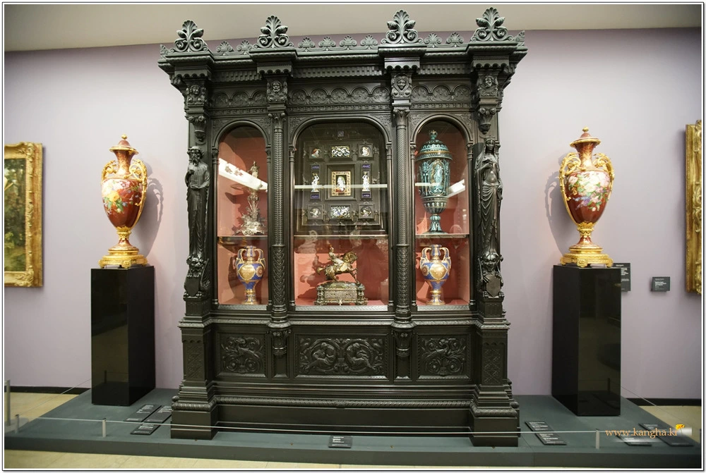 9992CF435B21496E37F315