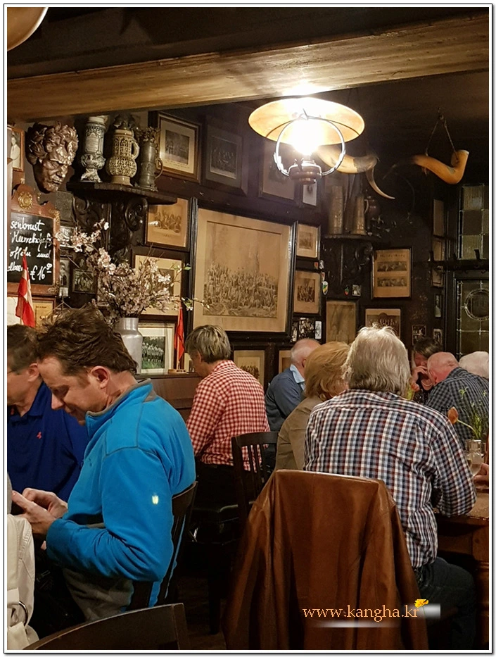 99AD65455B4E18AF30FB4C