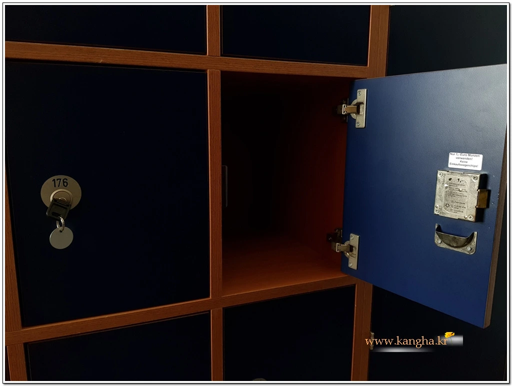 99E5134B5B3B68EF378A05