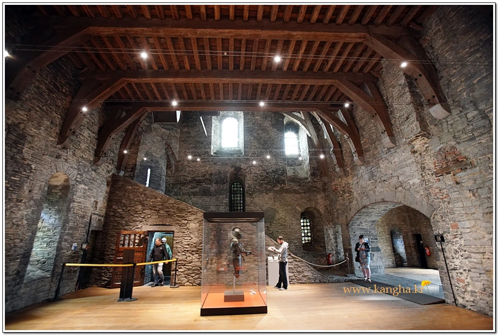 9904433F5B817C7B21FEAD