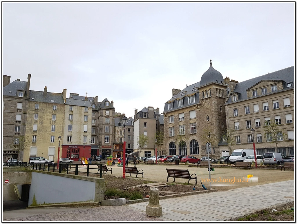 99C2934A5B2C5D9C013A83