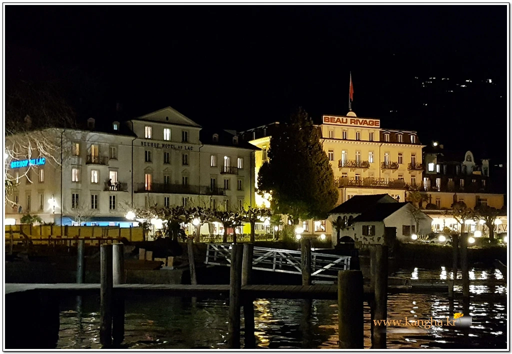 9928844F5B5F454D0747C4