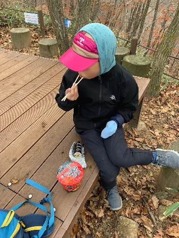 3. 라면이나 먹고 내려가자.JPG