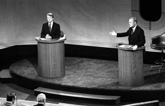 Carter_and_Ford_in_a_debate%2C_September_23%2C_1976.jpg?type=w1