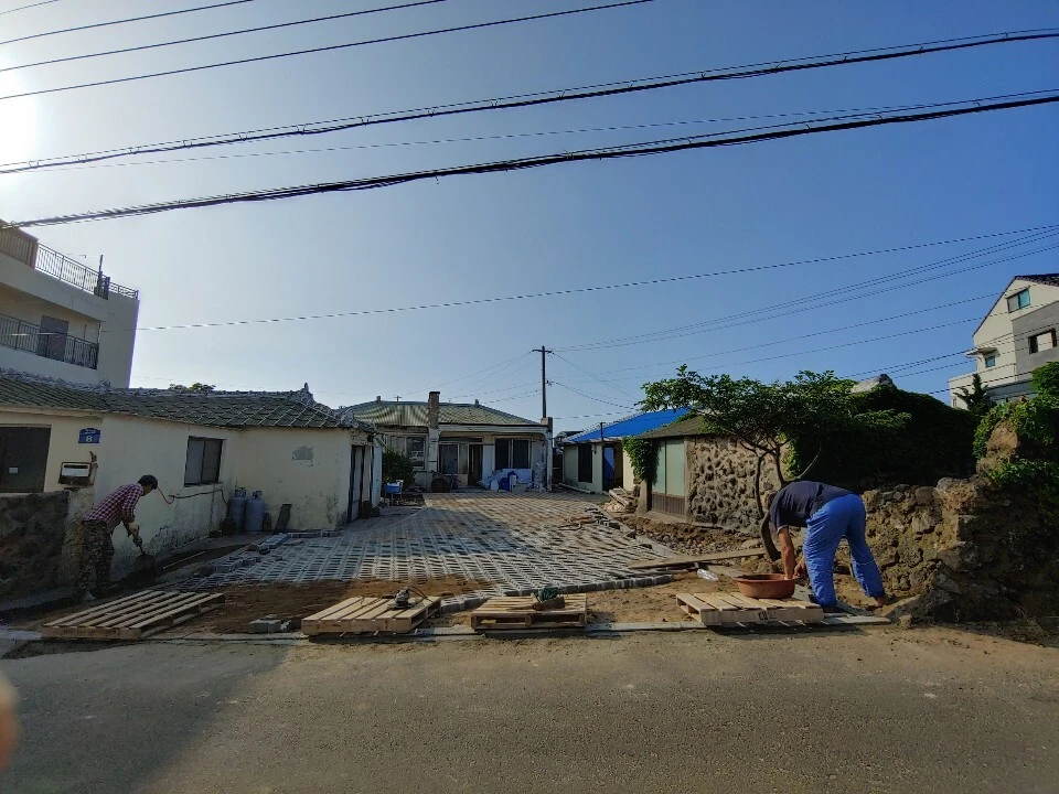 다운로드 (8).jpeg