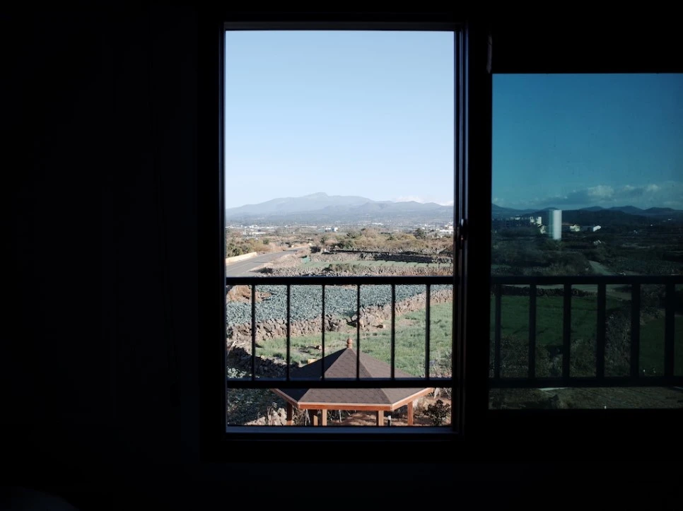 %EB%A0%88.JPG?type=w966