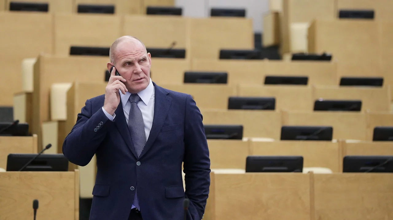 알락산드르 카렐린1.jpeg