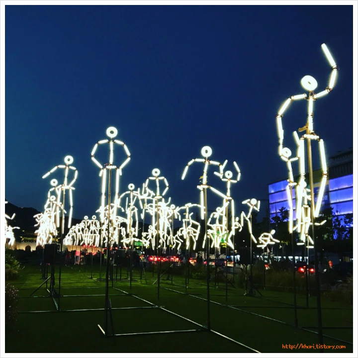 99EAD33359D24BC804689E