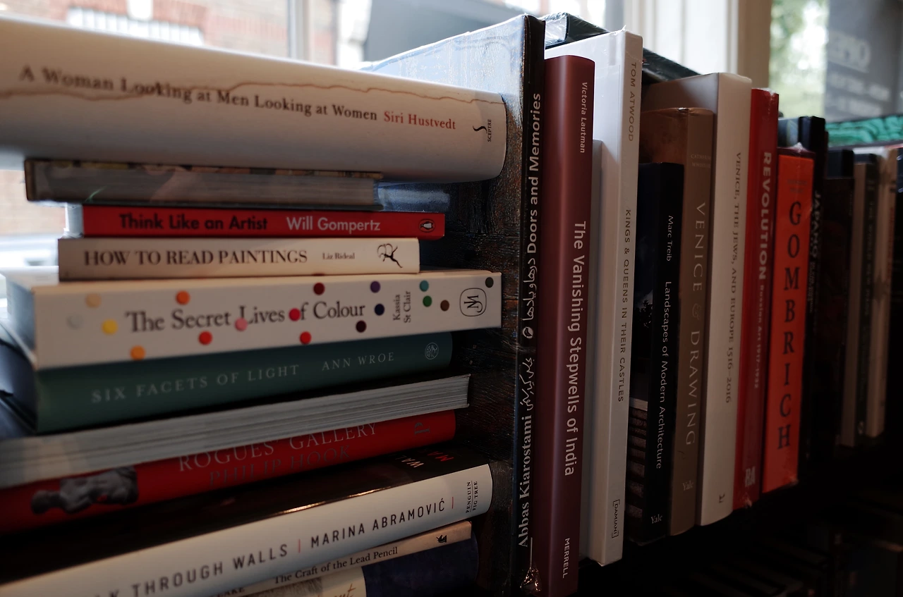 책을 소개하는 광고나 문구는 없다 (2).JPG