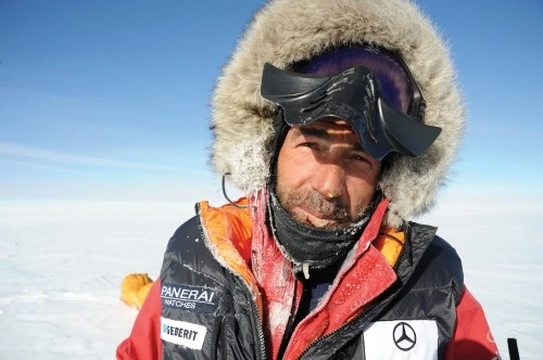 23338B41574624E60A8993