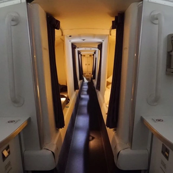 99E4324B5A9D04760383DE