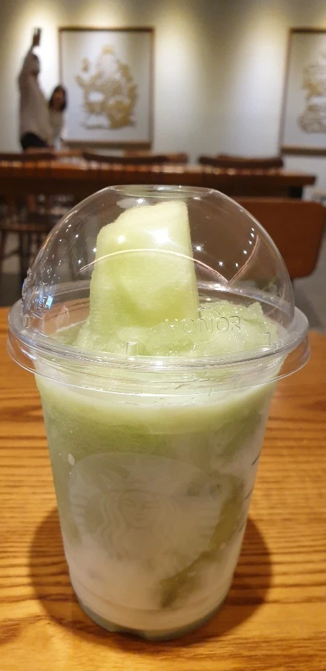 j_2gaUd018svc5aeol0lw5hjl_sshekk.jpg?type=w520