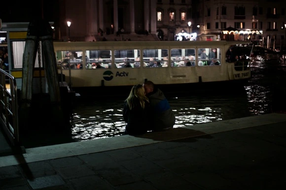 2328863F57DB9A8C0D2827