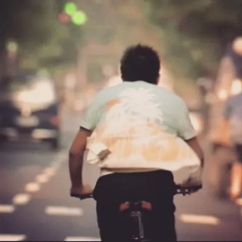 10852590_1511774032444323_2042977235_n.jpg?ig_cache_key=ODgyNjM3ODcwMjQxNTQ4OTYx.2