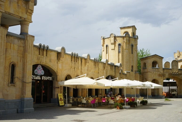 LRG_DSC00005.JPG?type=w773