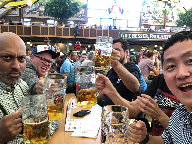 9996C4355E93147F0F901A