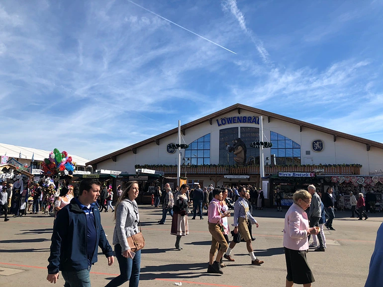 99DC58445E93147F14F4A4