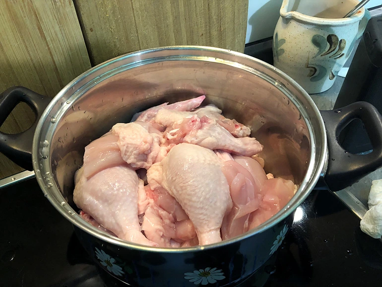 9906DF4B5EA207DE0E65B4