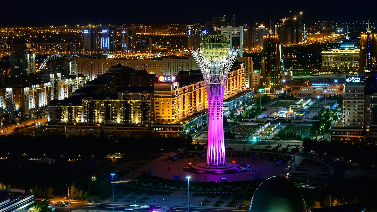 아스타나의 야경.JPG