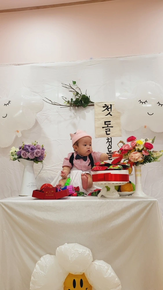 https___kids-i.kakaocdn.net_dn_dzbqDJ_btsoSnRFWHt_MQBtMUkPSW3AoNsXSAwGR0_img.jpg?type=w1