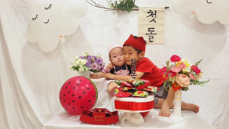 https___kids-i.kakaocdn.net_dn_fYOtU_btsoSk1E1OU_fjY5b6uOP3jM8K1Xk0Sn00_img.jpg?type=w1