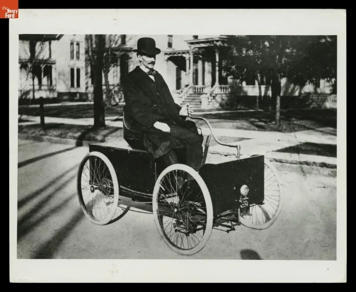 Henry-Ford-Driving-His-Quadricycle-in-Detroit-Michigan-1896.jpeg