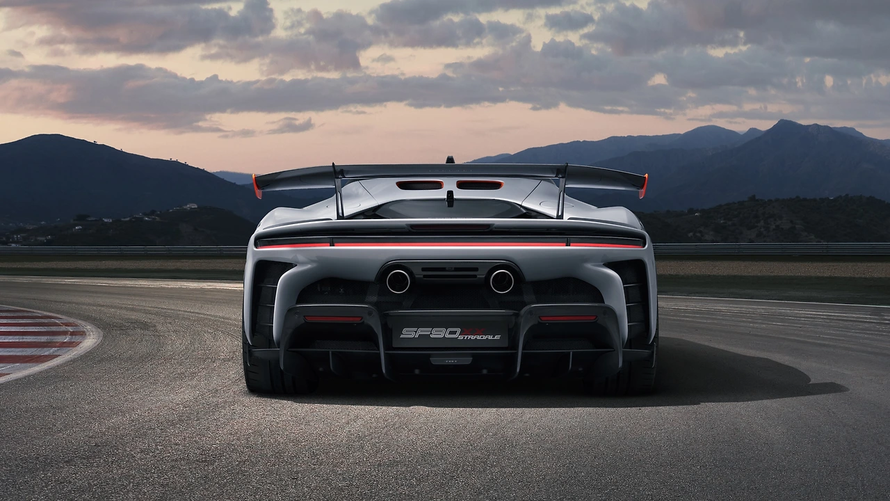 4_페라리 SF90 XX 스트라달레.jpeg
